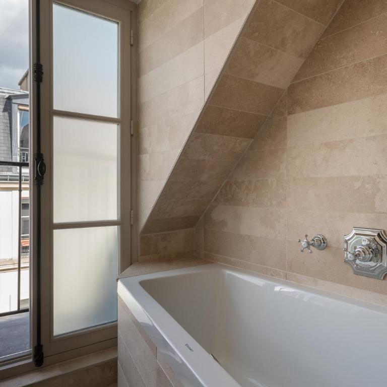Hotel Saint-Louis en L'Isle - Notre-Dame - Habitación Triple Deluxe con balcón - 6