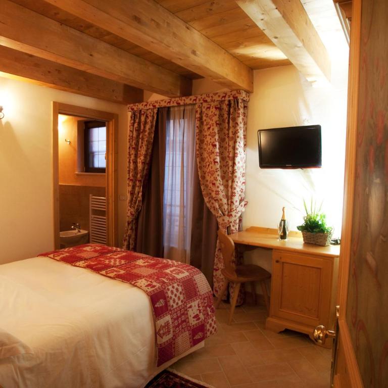 Garnì Astoria Hotel & SPA - Camera Matrimoniale Small con Letto alla Francese - 4