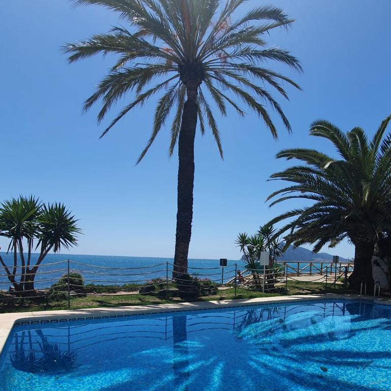 SOLETE - Apartamento con vistas, acceso directo al mar, piscina y parking by Redi - Apartamento con vistas al mar - 1