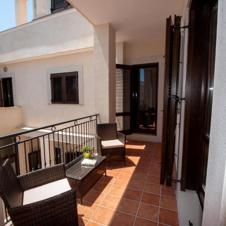 Le Dimore Del Re - Camera Matrimoniale/Doppia con Letti Singoli con Balcone - 15