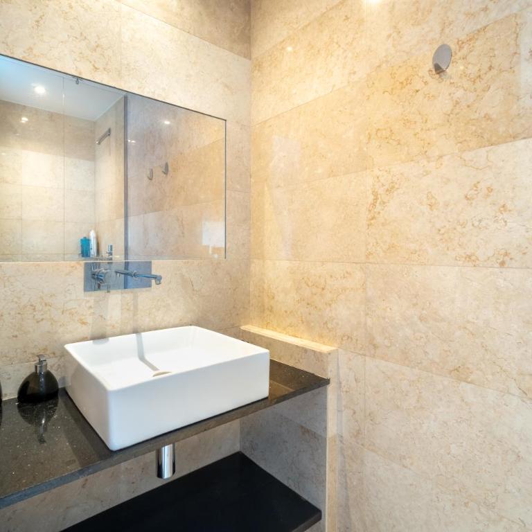 9m of center, Cannes high luxe Villa Mila 6bdrooms heated pool Sauna cinema fitness - Villa - 40