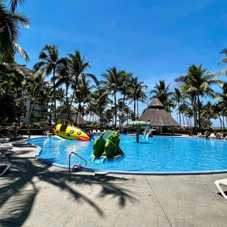 Beachfront 2 bedroom Condo in Playa Royale Resort, Nuevo Vallarta - Apartamento de 2 dormitorios - 52