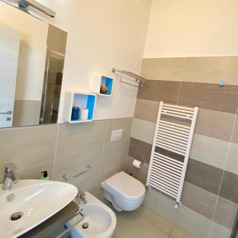 Nice Residence - Camera Familiare con Balcone - 4
