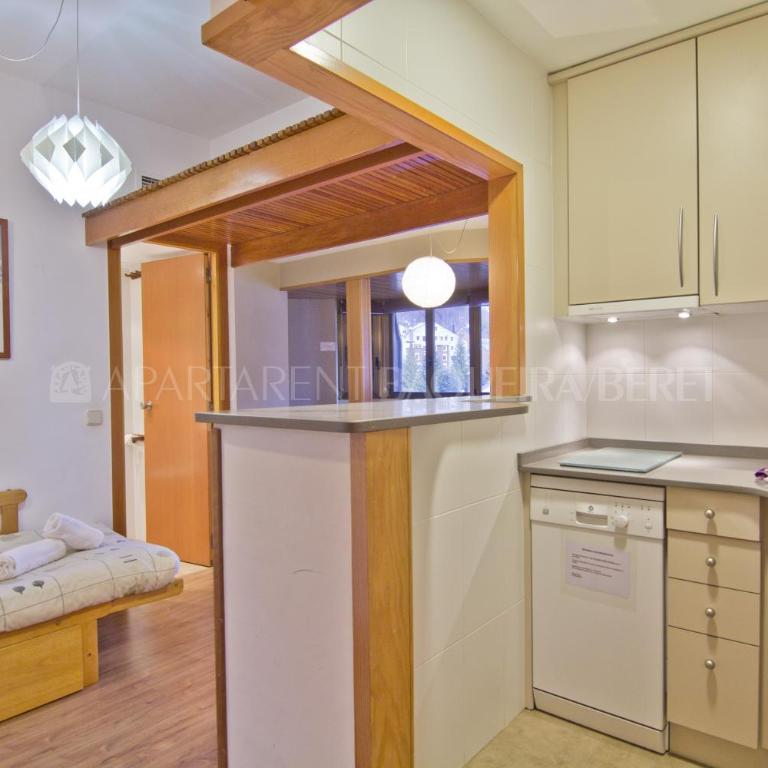 Apartarent 1500 - Estudio (3 adultos) con aparcamiento - 2
