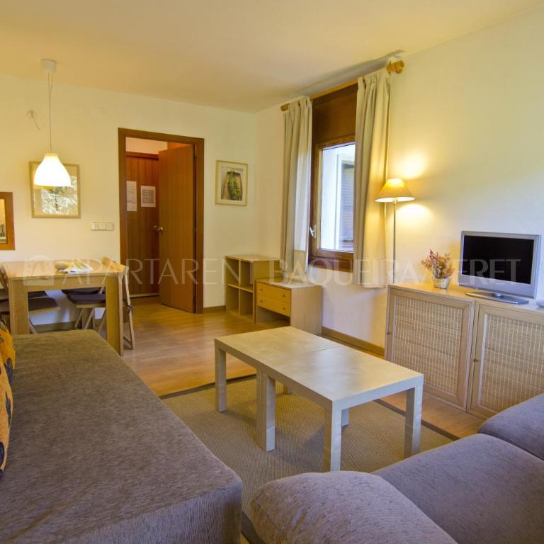 Apartarent 1500 - Apartamento de 1 dormitorio (4 adultos) con aparcamiento - 2