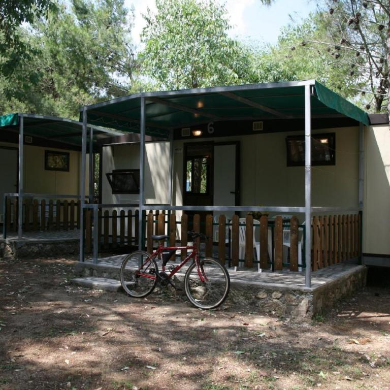 Camping La Gemma - Bungalow - 1