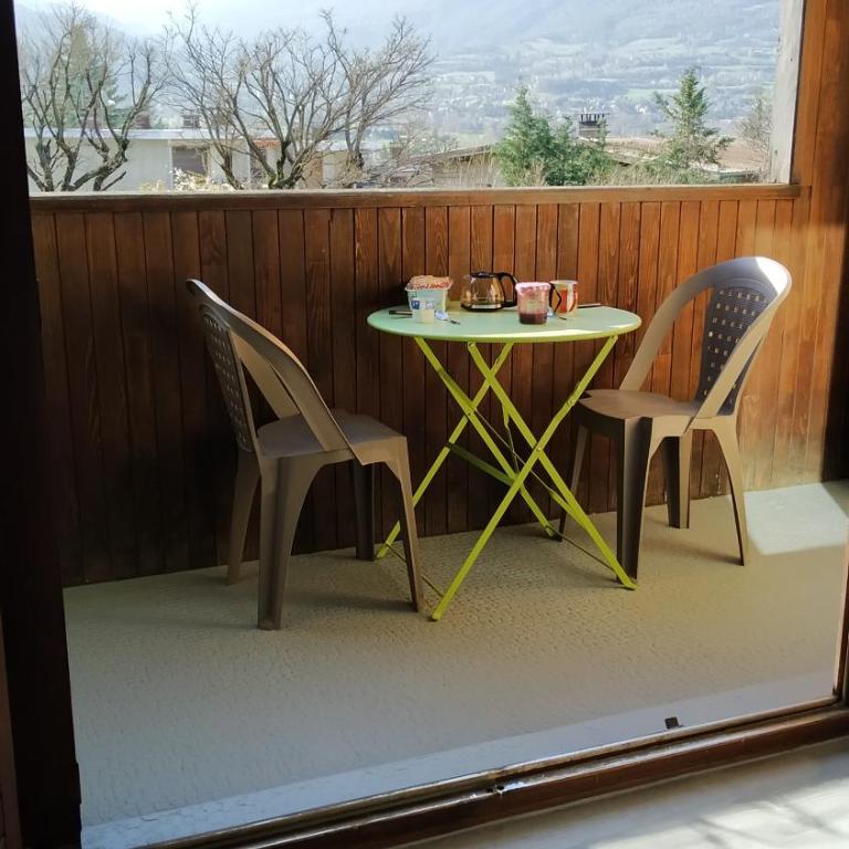 Appartement agréable à deux pas du plan d'eau - Appartement - 4