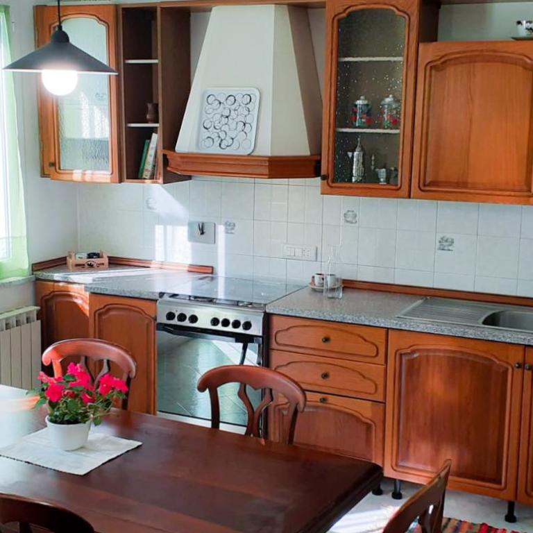 Casa Cetti - Appartamento con 2 Camere da Letto - 2