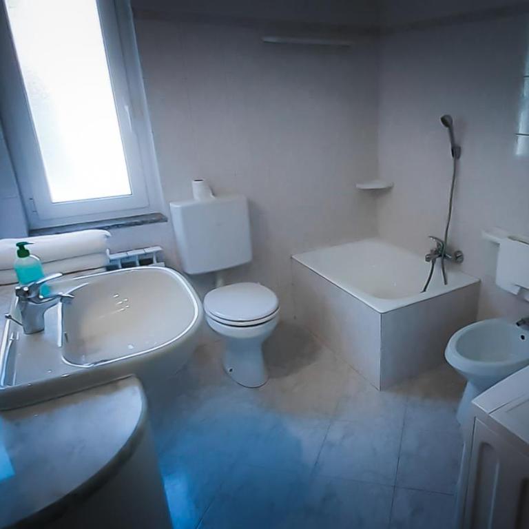 Casa Cetti - Appartamento con 2 Camere da Letto - 9