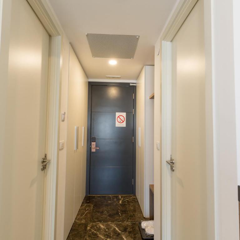 Hotel Crni Vrh - Dvokrevetna Soba sa Bračnim Krevetom/Zasebnim Krevetima - 3