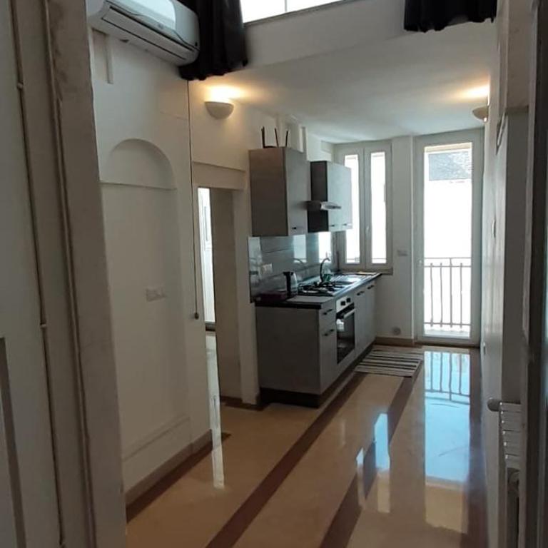 Appartamento Palazzo Ancona - Appartamento con 2 Camere da Letto - 24