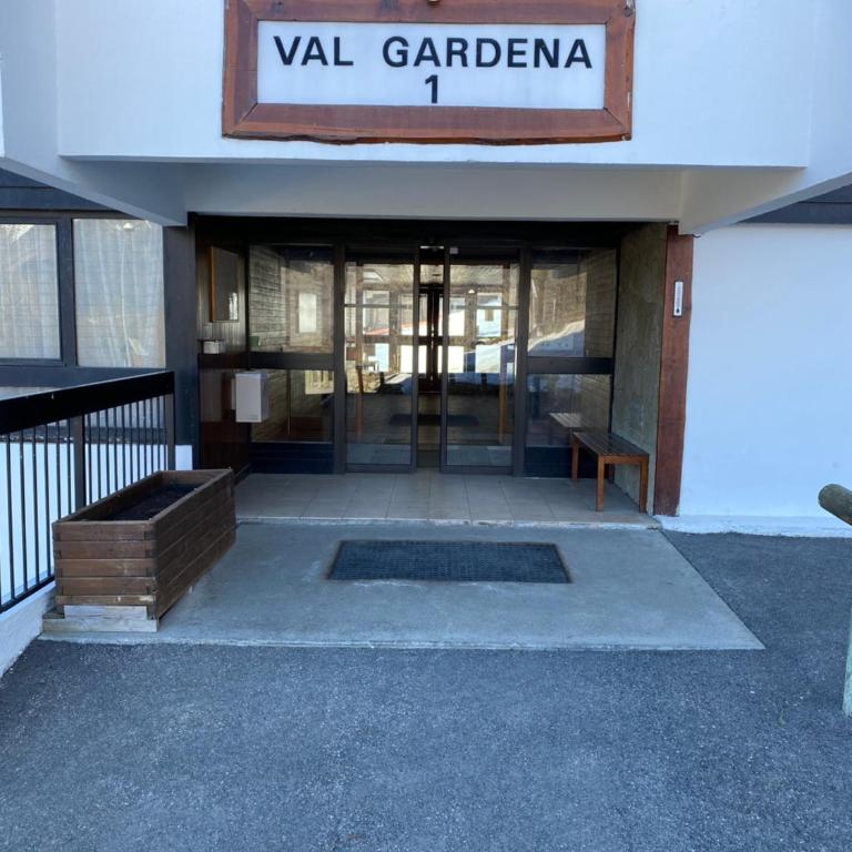 Studio Puy Saint Vincent 1600 aux pieds des pistes - One-Bedroom Apartment - 22