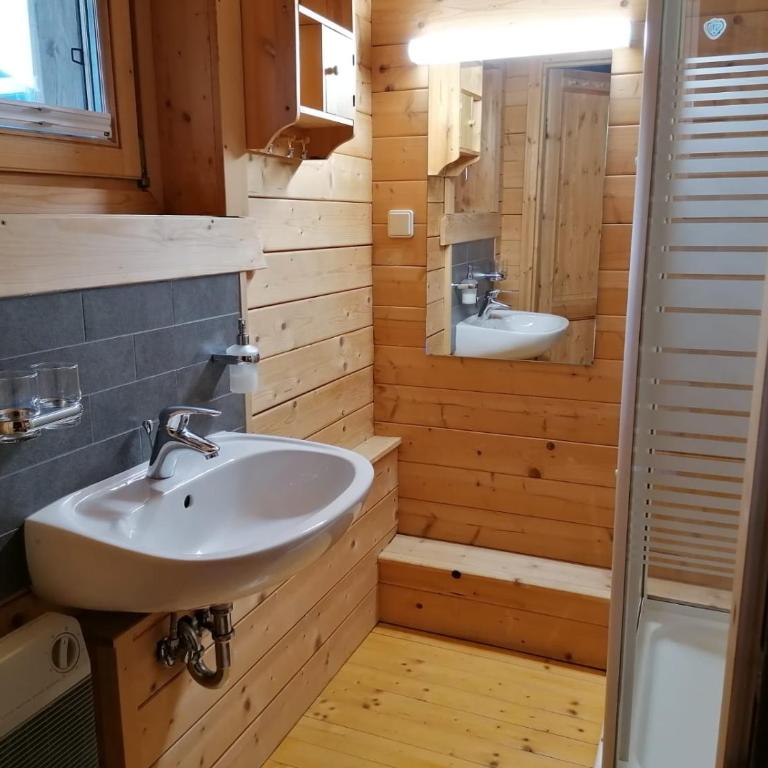 Gemütliches Ferienhaus mit Holzofen und Sauna - Haus mit 2 Schlafzimmern - 23