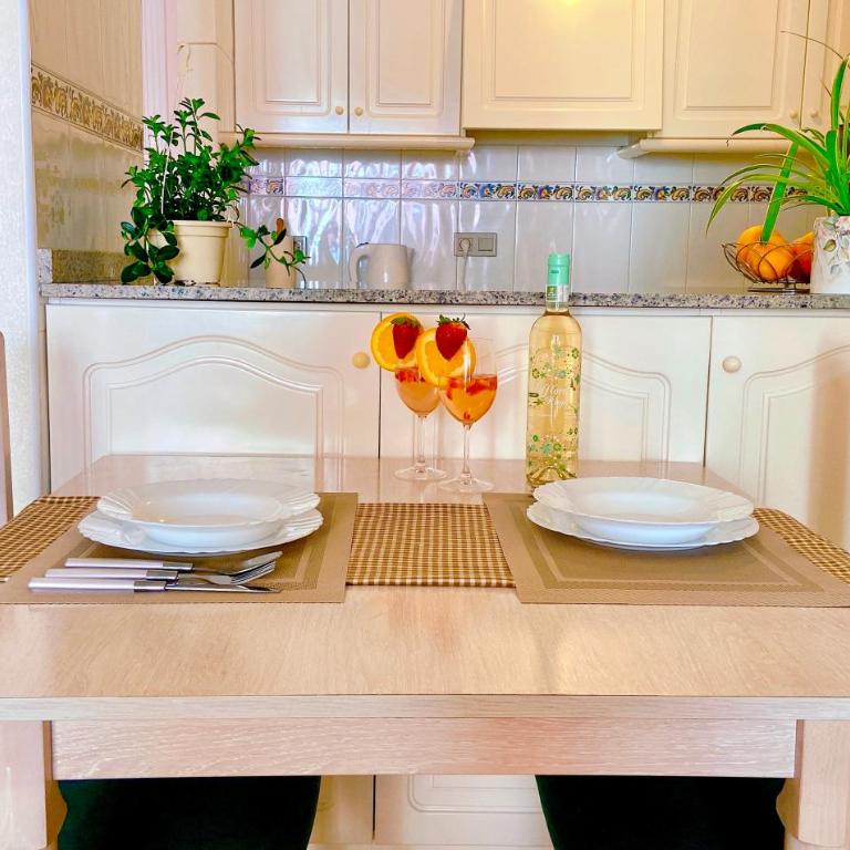 Beautiful Apartment near Playa de los Locos - One-Bedroom Apartment - 14