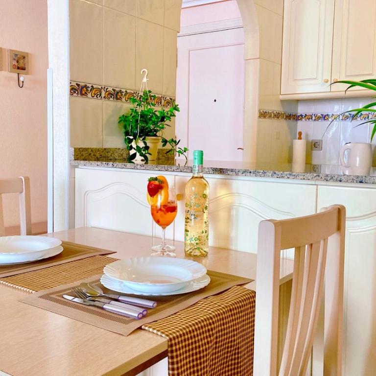 Beautiful Apartment near Playa de los Locos - One-Bedroom Apartment - 12