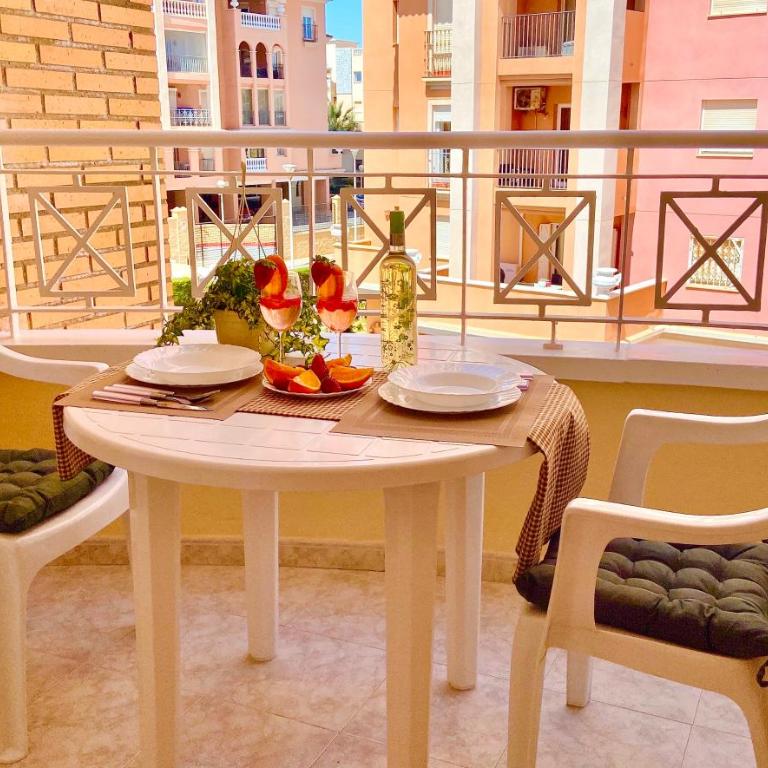 Beautiful Apartment near Playa de los Locos - One-Bedroom Apartment - 27
