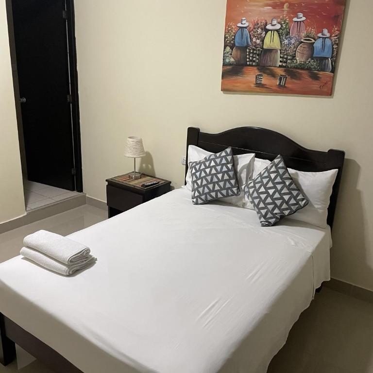 Hotel Calmelia - Budget Double Room - 1