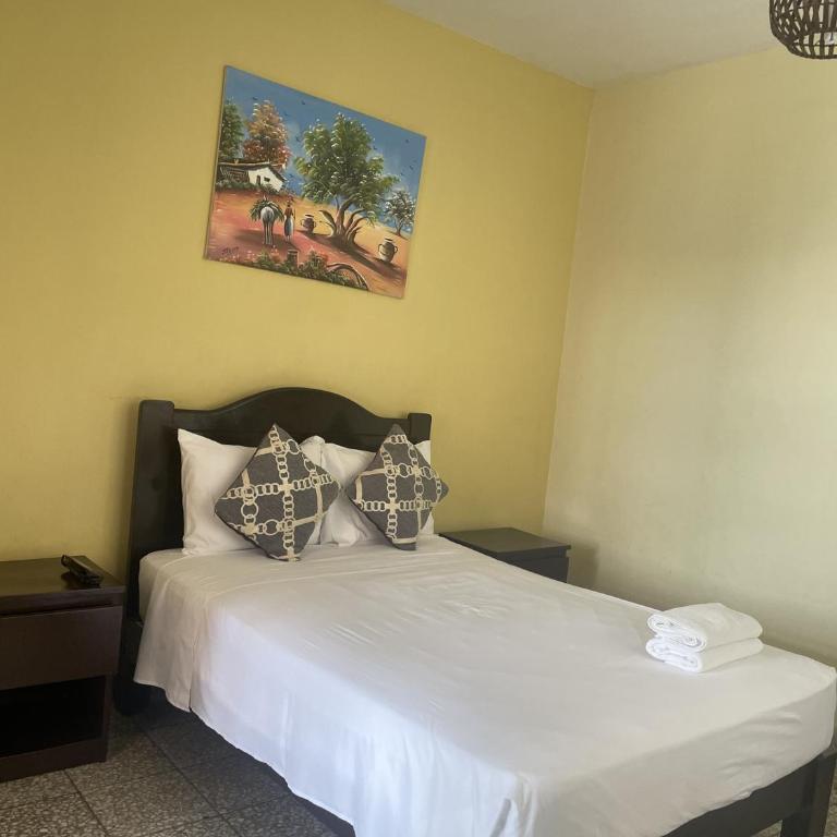 Hotel Calmelia - Budget Double Room - 2