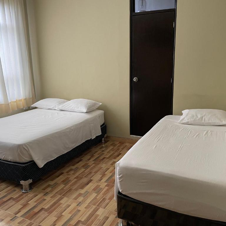 Hotel Calmelia - Twin Room with View - 2
