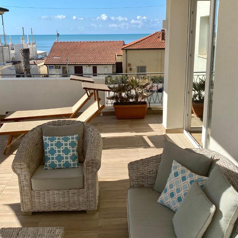 Via Firenze 11 - Appartamento con Terrazza e Vista Mare - 13