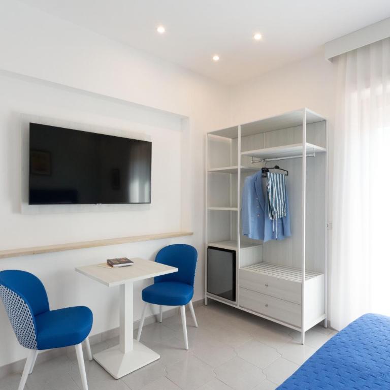 TOFANI APARTMENT - luminoso con terrazzo panoramico - Three-Bedroom Apartment - 51
