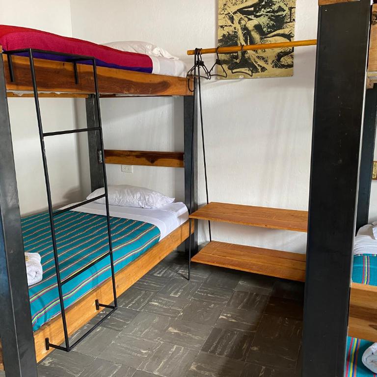 Hostel Once Once - Cama individual en habitación compartida - 4 camas - 2