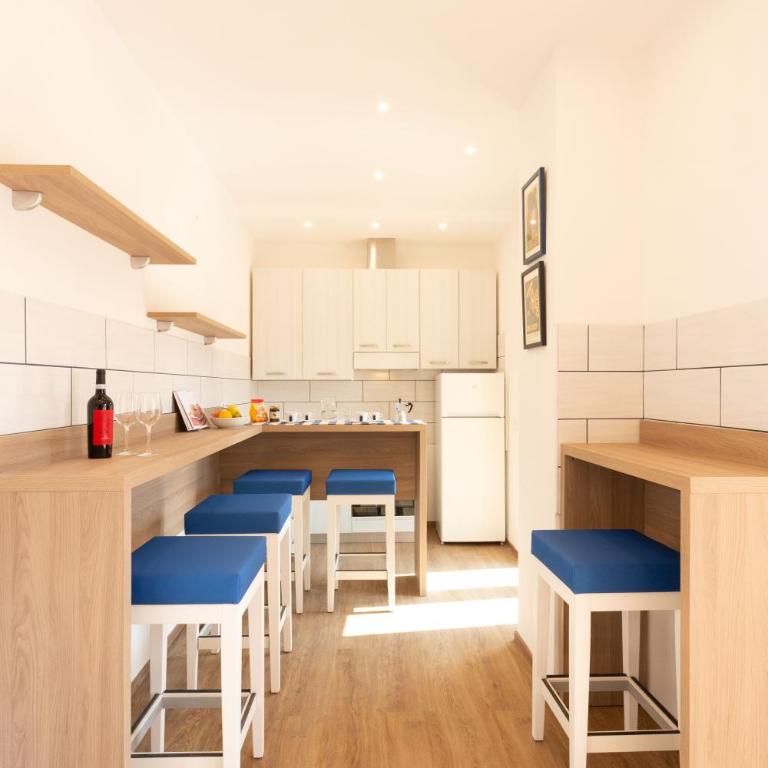 TOFANI APARTMENT - luminoso con terrazzo panoramico - Three-Bedroom Apartment - 9