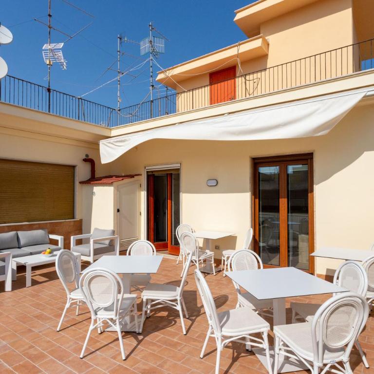 TOFANI APARTMENT - luminoso con terrazzo panoramico - Three-Bedroom Apartment - 49