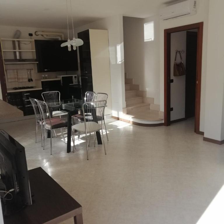 S.G. HOUSE - Appartamento con 2 Camere da Letto - 11