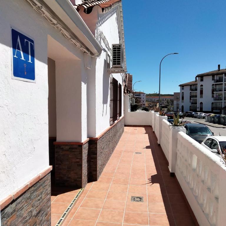 Apartamento Ceclavín - Three-Bedroom Apartment - 4