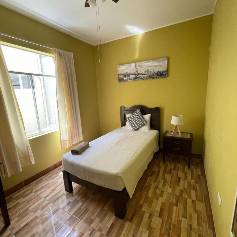 Hotel Calmelia - Single Room with Private Bathroom - 2