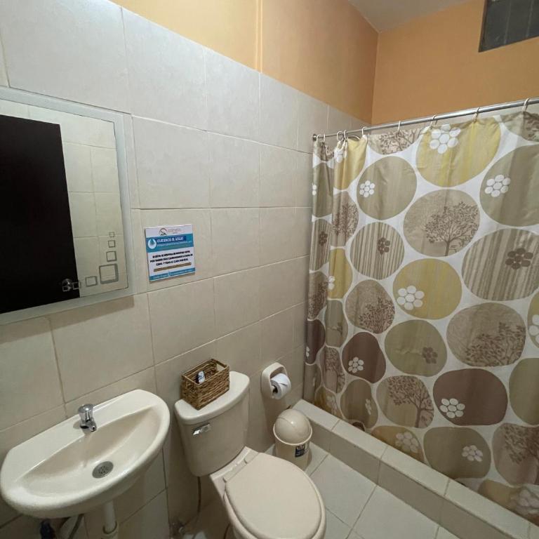Hotel Calmelia - Single Room with Private Bathroom - 9