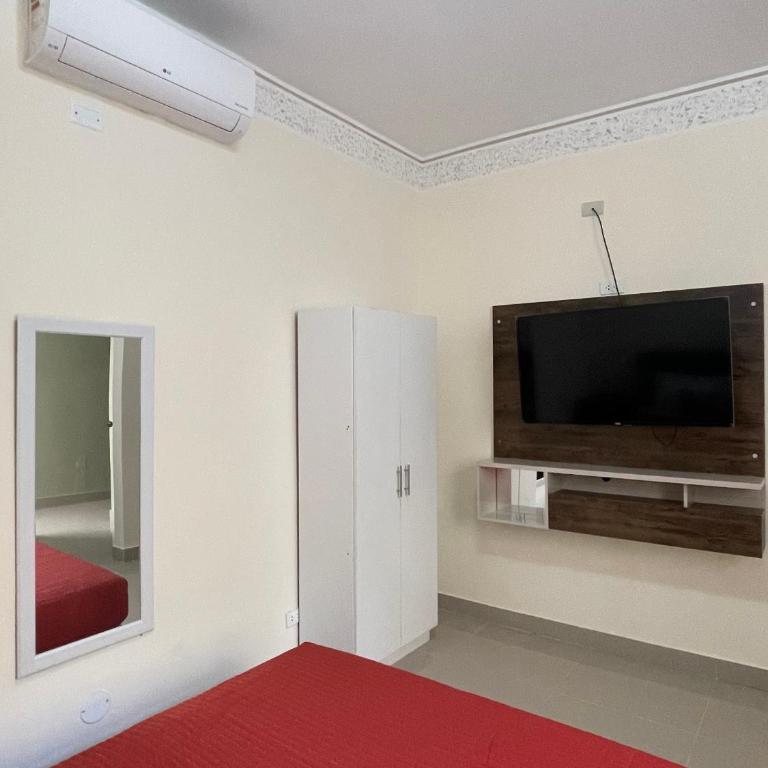 Hotel Calmelia - Queen Suite - 12