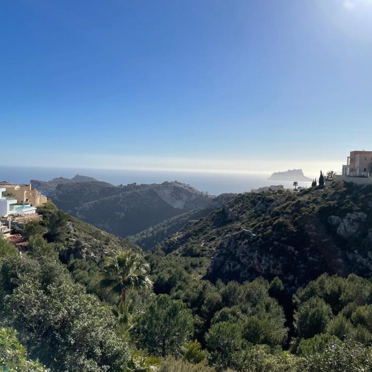Tranquility, sun, breathtaking views & 7 minutes drive to sea - Two-Bedroom Apartment - 22
