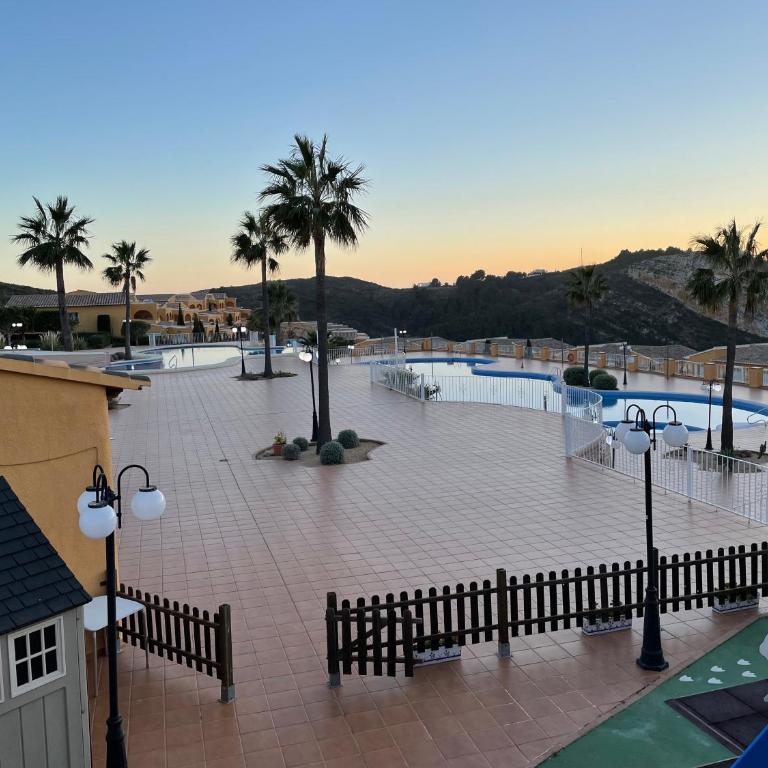 Tranquility, sun, breathtaking views & 7 minutes drive to sea - Two-Bedroom Apartment - 25