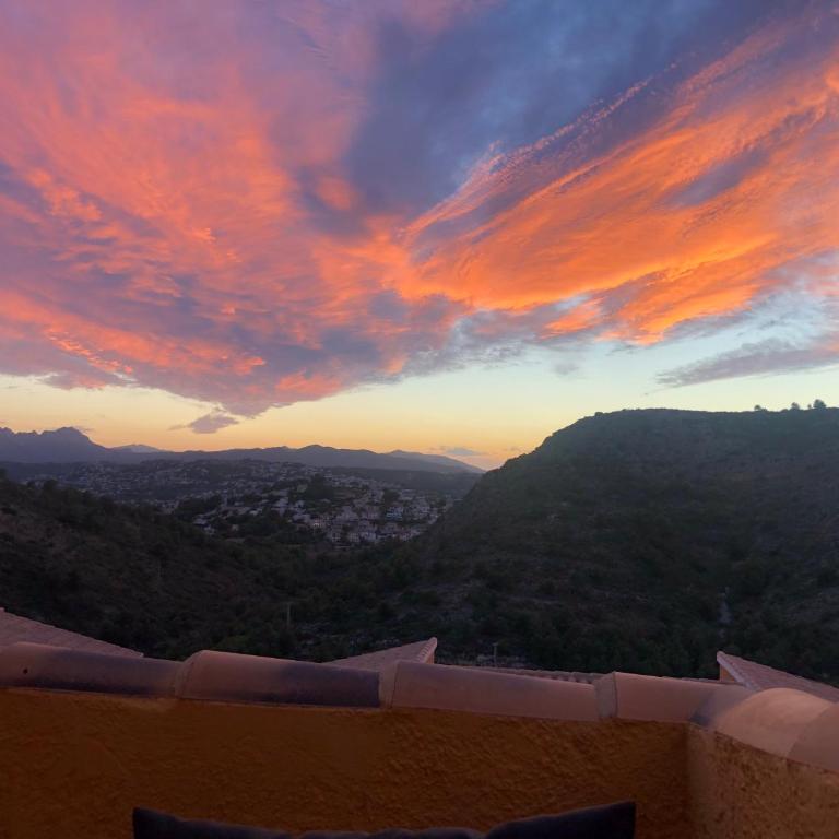 Tranquility, sun, breathtaking views & 7 minutes drive to sea - Two-Bedroom Apartment - 30