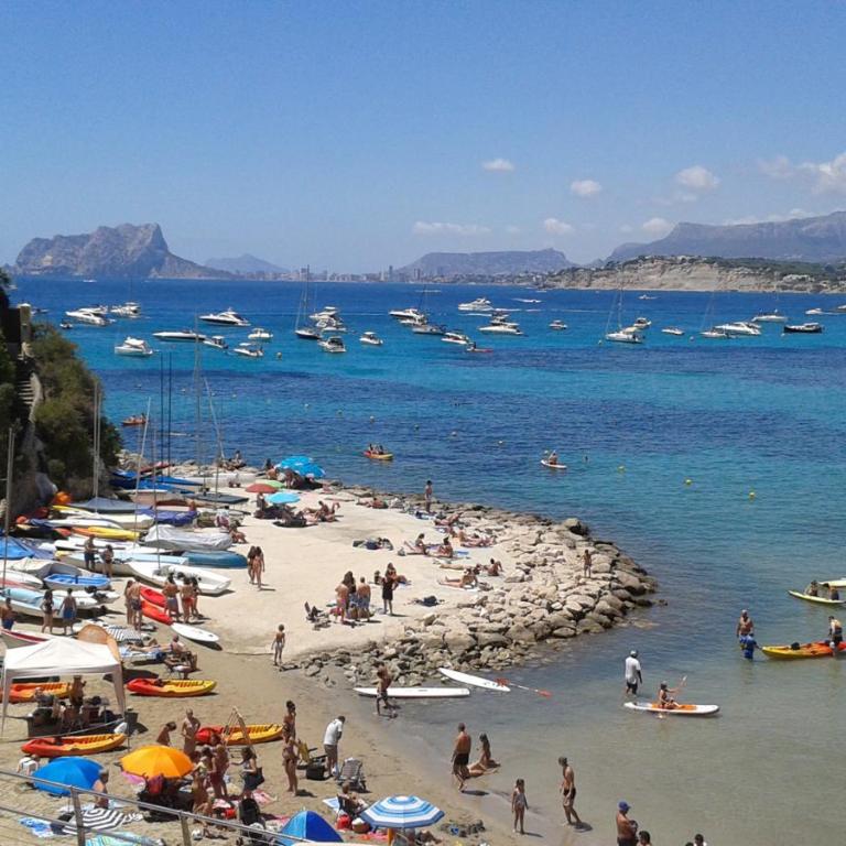 Tranquility, sun, breathtaking views & 7 minutes drive to sea - Two-Bedroom Apartment - 20
