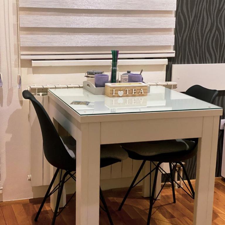 Stan na dan Nina - Pale Centar - Standard Apartment - 8