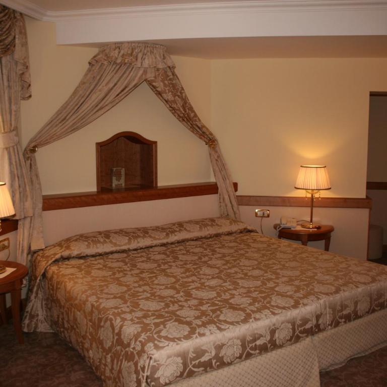 Hotel Lorenzetti - Suite - 13