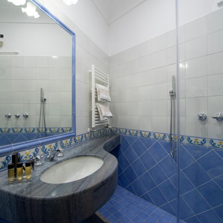 Hotel Casa Albertina - Budget Double Room with Inner Courtyard View - 10