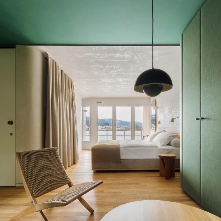 HERMITAGE Lake Lucerne - Beach Club & Lifestyle Hotel - Design-Zimmer mit Balkon und Seeblick - 1