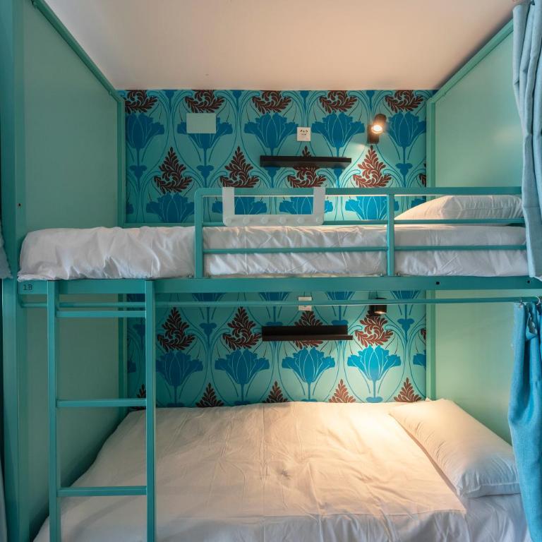 Hostelle - Women only hostel Barcelona - Single Bed in Female Dormitory Room - 4