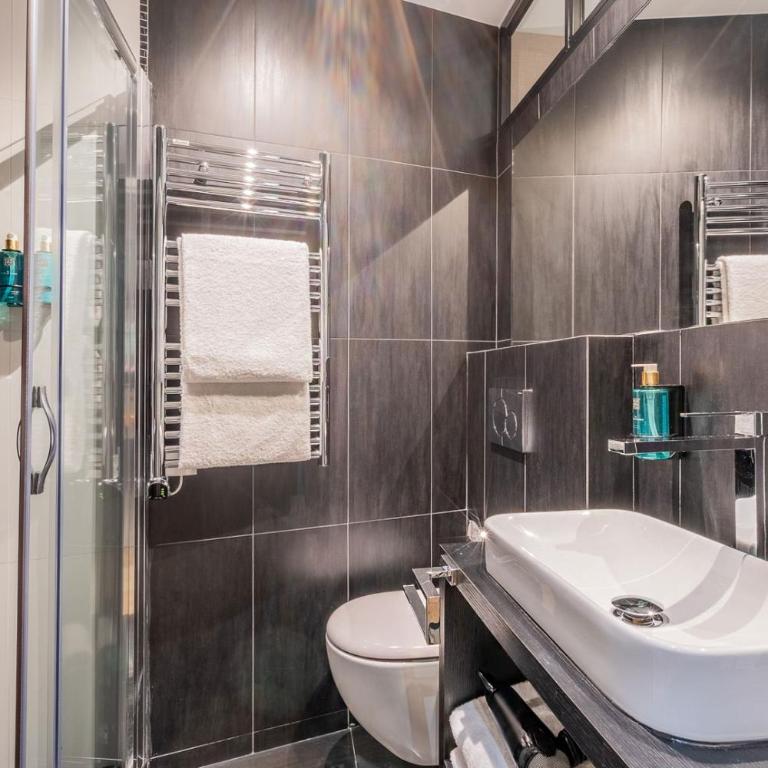 Yuna Les Halles - Serviced Apartments - Studio Supérieur - Vue sur Ville - 22 m² - 14