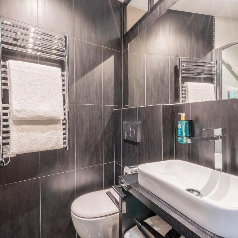 Yuna Les Halles - Serviced Apartments - Studio Supérieur - Vue sur Ville - 22 m² - 20