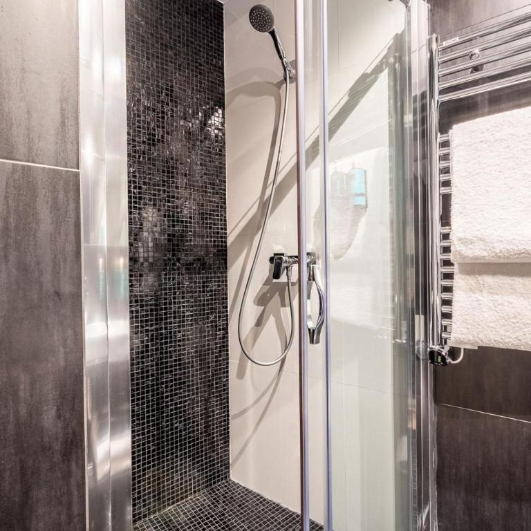 Yuna Les Halles - Serviced Apartments - Studio Supérieur - Vue sur Ville - 22 m² - 16