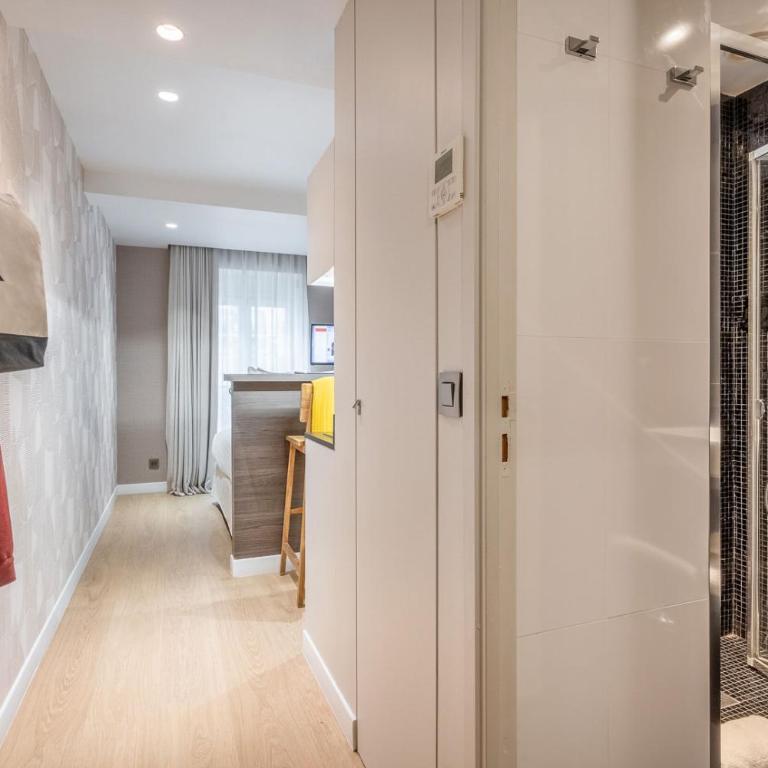 Yuna Les Halles - Serviced Apartments - Studio Classique - Vue sur Ville - 17 m² - 13