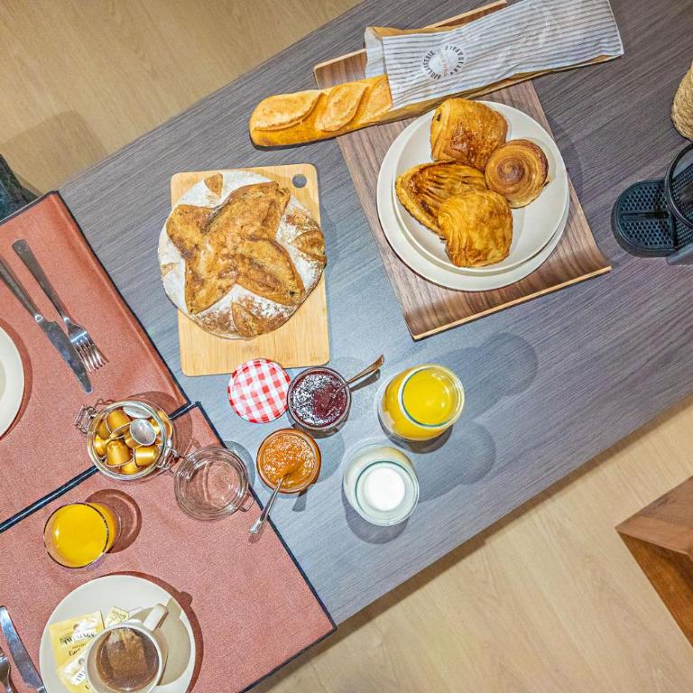 Yuna Les Halles - Serviced Apartments - Studio Supérieur - Vue sur Ville - 22 m² - 24