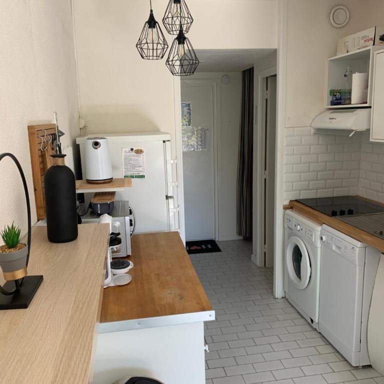 La Mer et la Plage au bout du parc Appartement 4 couchages avec jardin - One-Bedroom Apartment - 10