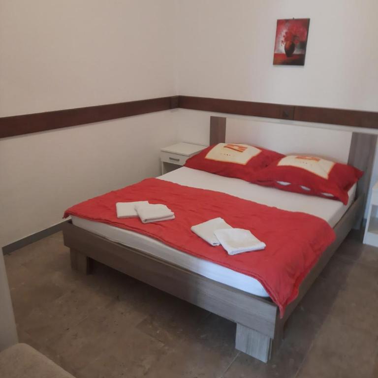 Apartman LOKI - Apartman sa Dve Spavaće Sobe i Sopstvenim Bazenom - 8