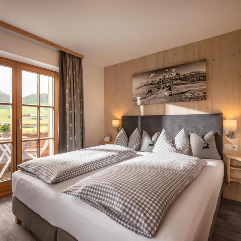 Pension Edelweiss - Doppelzimmer mit Dusche - 1